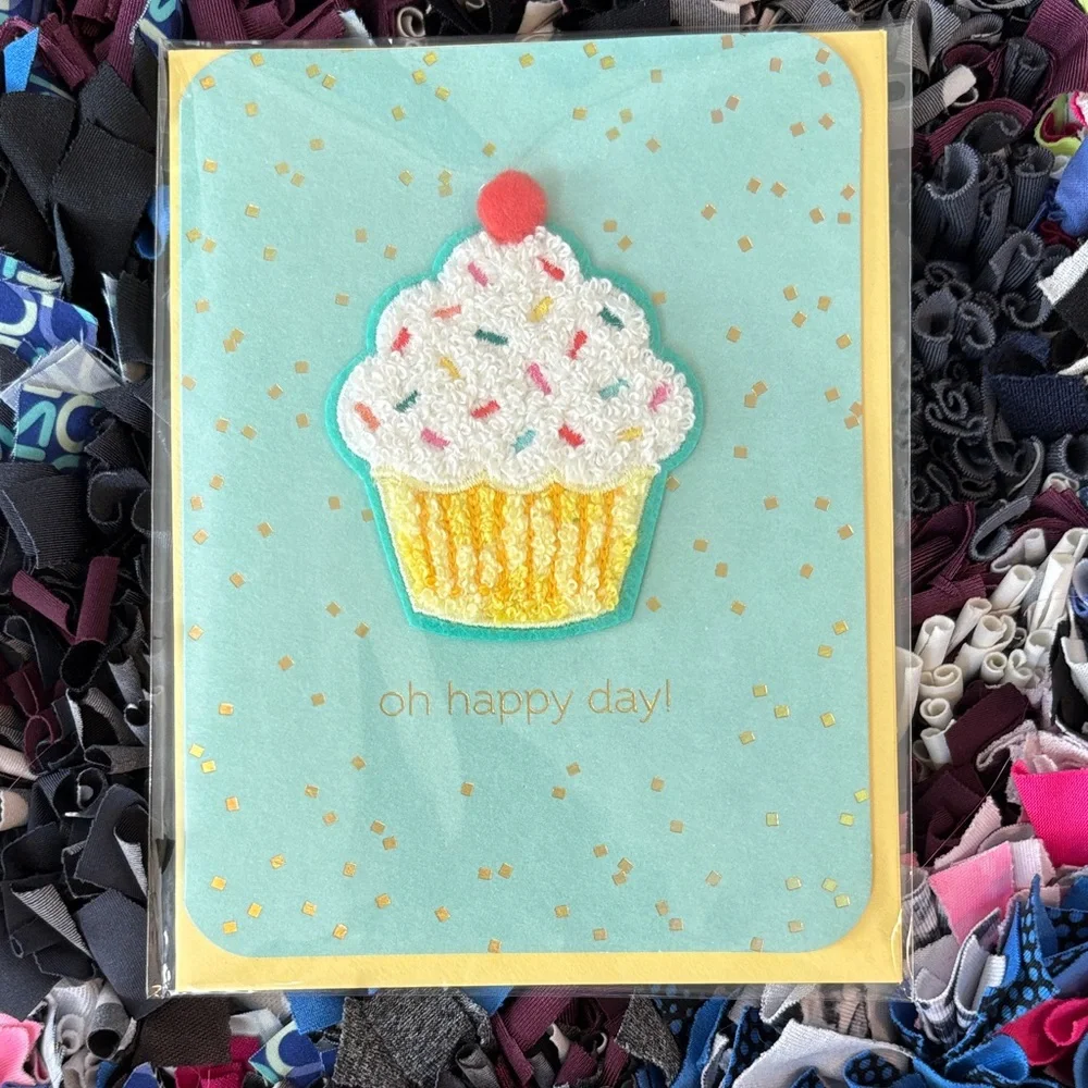 🆕Papyrus Rug Hooked Cupcake Birthday Greeting Card